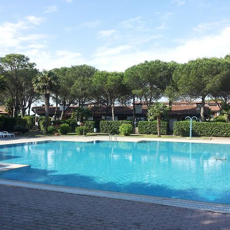 Villetta Corte Grande Villa Aprilia Marittima Exterior photo