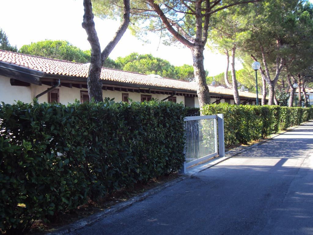 Villetta Corte Grande Villa Aprilia Marittima Exterior photo