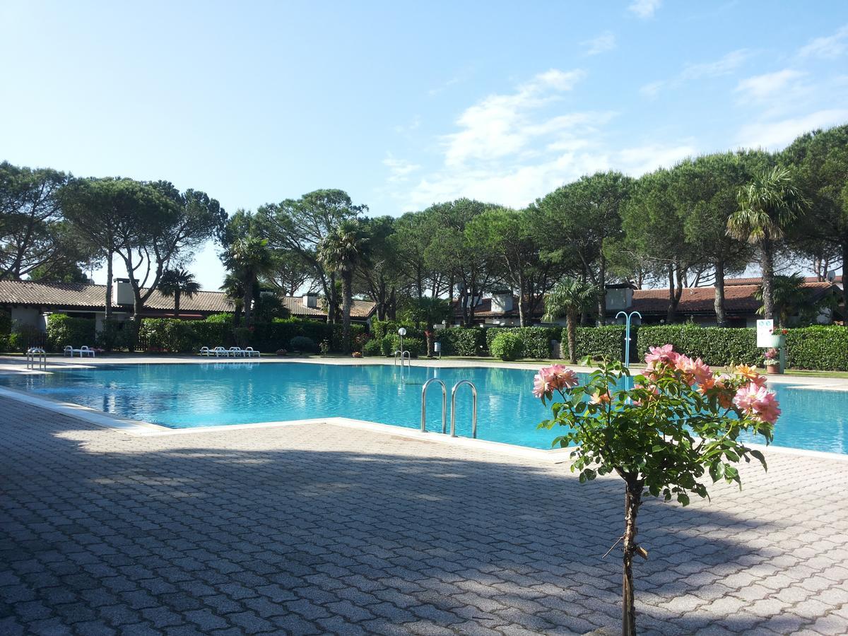 Villetta Corte Grande Villa Aprilia Marittima Exterior photo